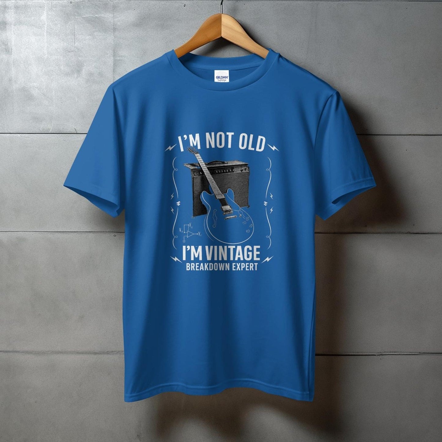 I'm Not Old I'm Vintage Breakdown Expert T-shirt product